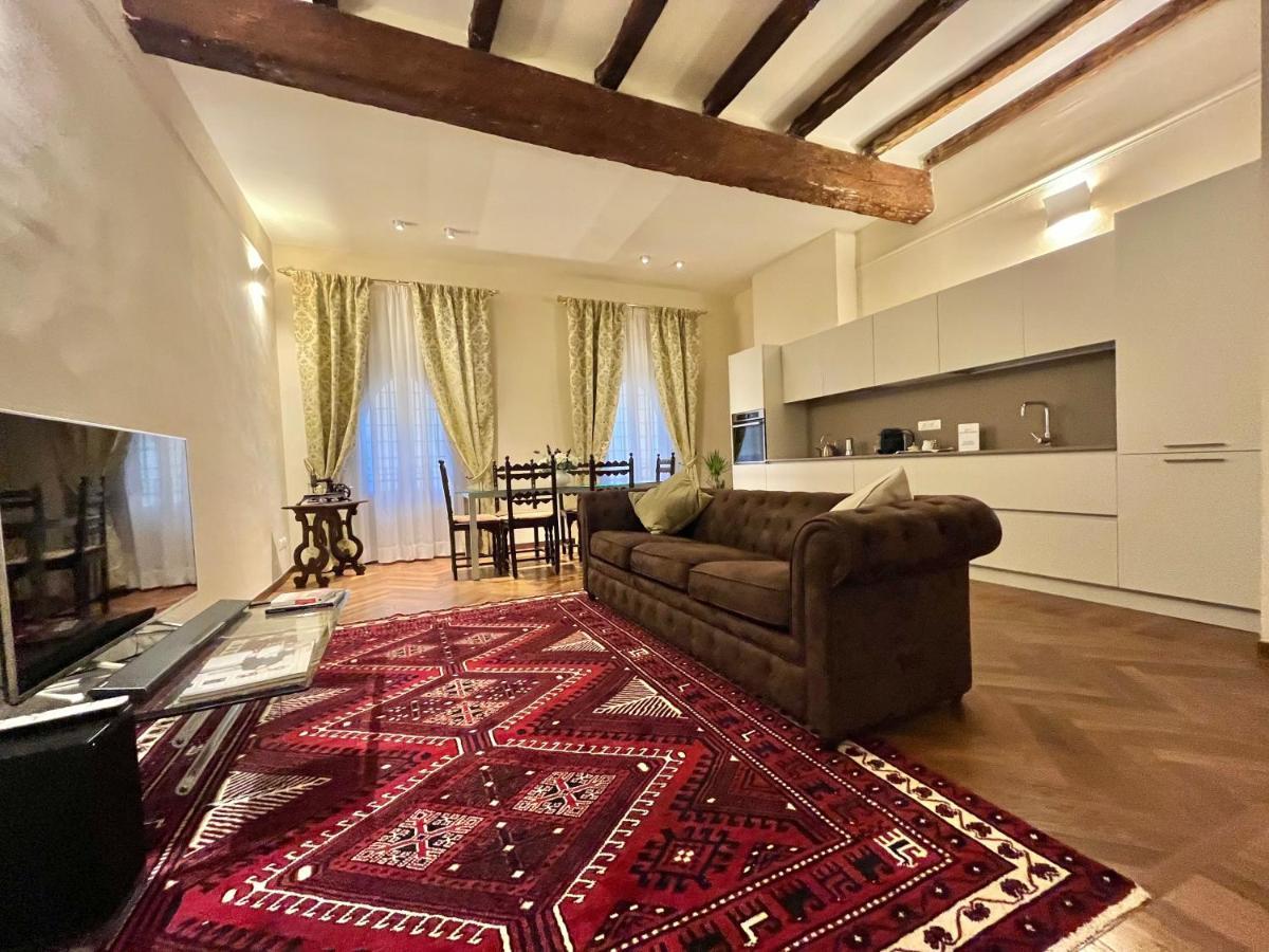 Lovely 2 Bedroom Apartment Nearby Piazza Maggiore Болонья Экстерьер фото